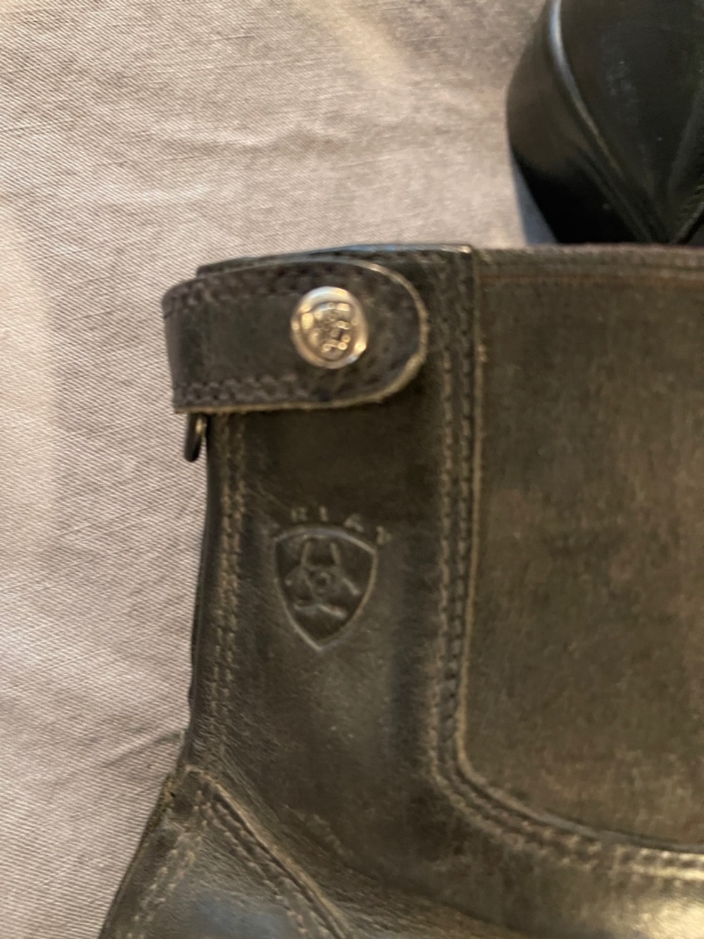 Ariat lace up boots - Picture 6 of 8